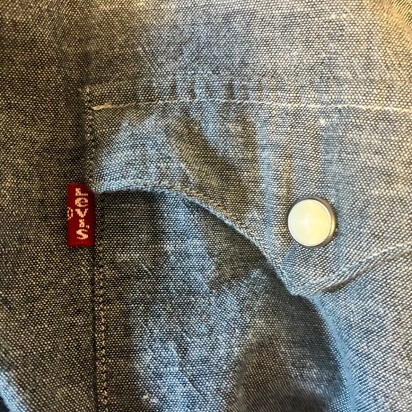 Levi’s Button-Down Shirt - Picture 2 of 3